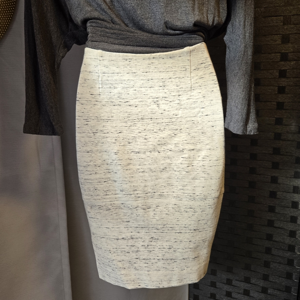 Wilfred skirt - Size‎ Small